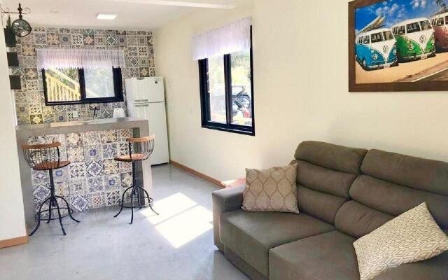 Casa Privativa com Piscina na Ferrugem