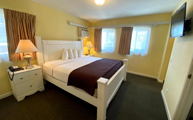 Hollywood Celebrity Hotel