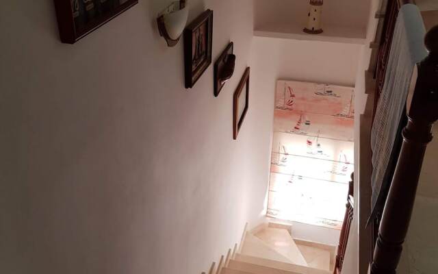 Lovely Holiday Home in Fràncas with Hot Tub