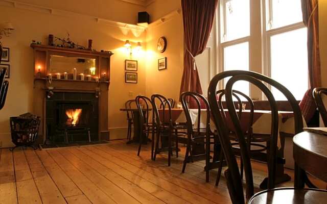 Colintraive Hotel