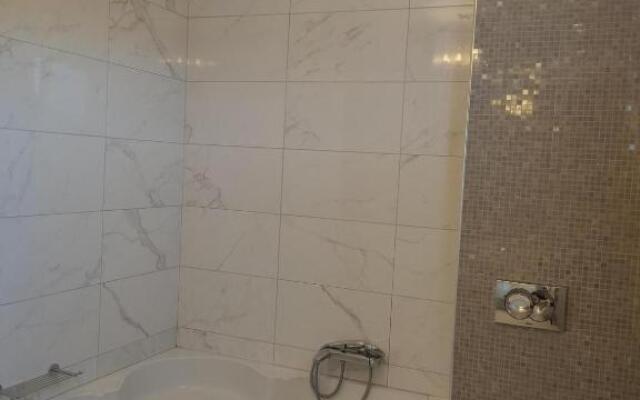 Crystal Luxury Apartment