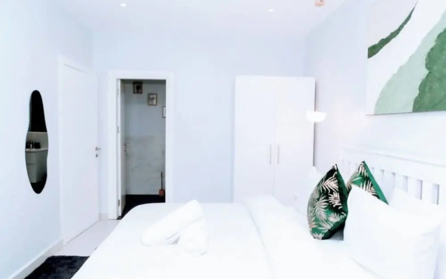 Lovely 1 BDR Apartment at Embassy Gardens - Cantonment