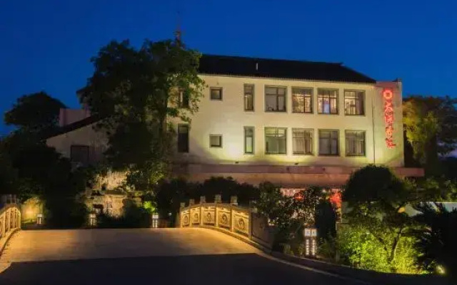 Taihu Xiangting Resort Hotel