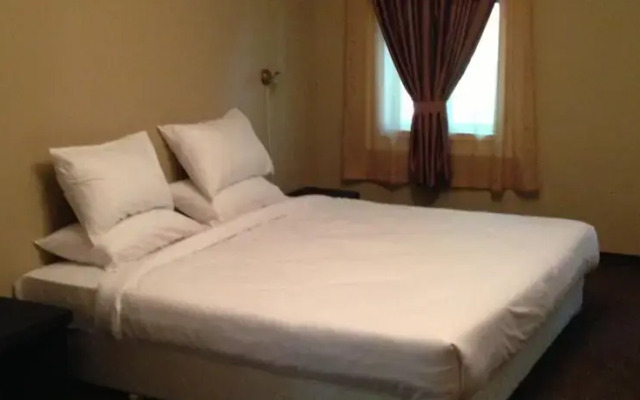 The House Guest House