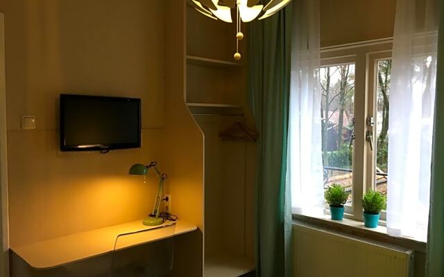 B&B In de aap gelogeerd