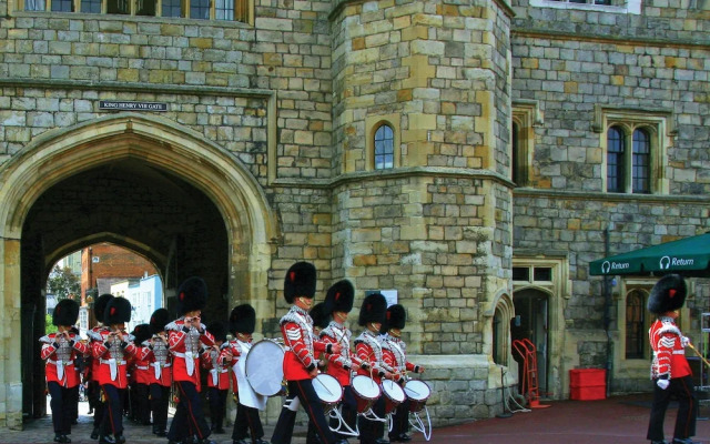 Highclere Hotel