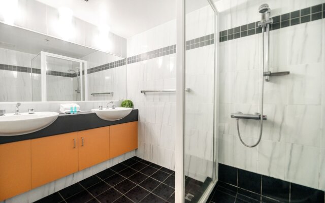 Victoria Square Apartment Broadbeach Level 9