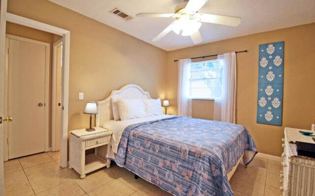 Paradise Beach - East 2414