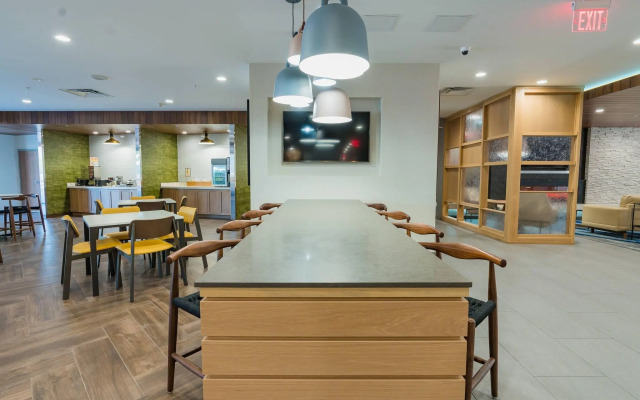 Fairfield Inn & Suites by Marriott Gainesville I-75