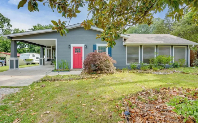 Rogers Vacation Rental ~ 7 Mi to Downtown
