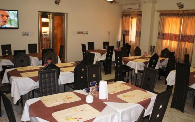 Nikki Hotel