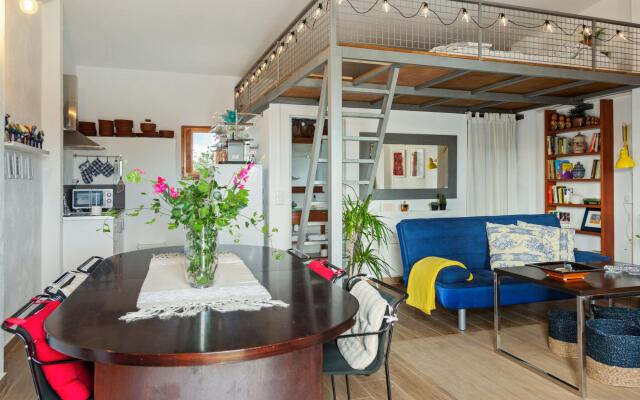 Beautiful Holiday Home in Deltebre Near Beach