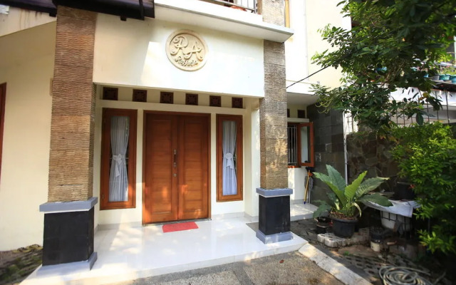 RedDoorz@Pondok Pinang 2