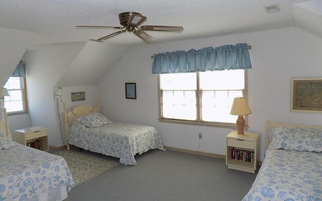 Holland - 4 Br Home