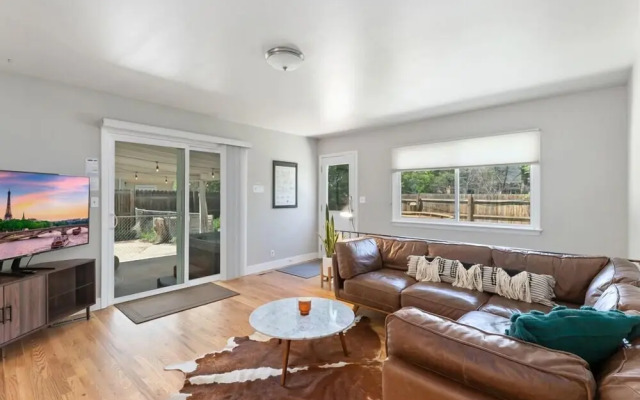 Fun, Family-friendly Old Town Home W/ Hot Tub!