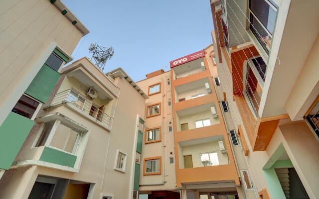 OYO 46648 Avisi Residency