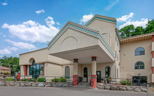 Atlantis Family Waterpark Hotel, an Ascend Collection Hotel