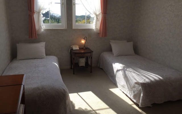 La Tipasa – Guest Rooms – Tateyama