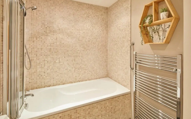 Apartment 2 Easby Hall