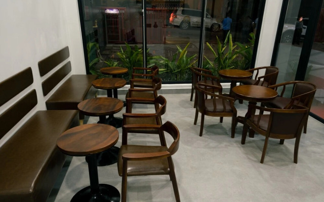 SS Hotel & Residence