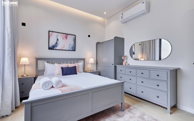 bnbmehomes-2BR near BLVD City & KAFD-16