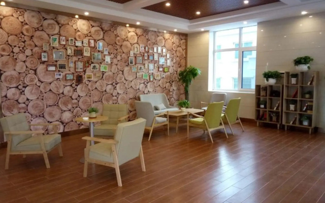 GreenTree Inn Qingdao Jiaozhou Jiaoping Road Aviation Industry Park Express Hotel