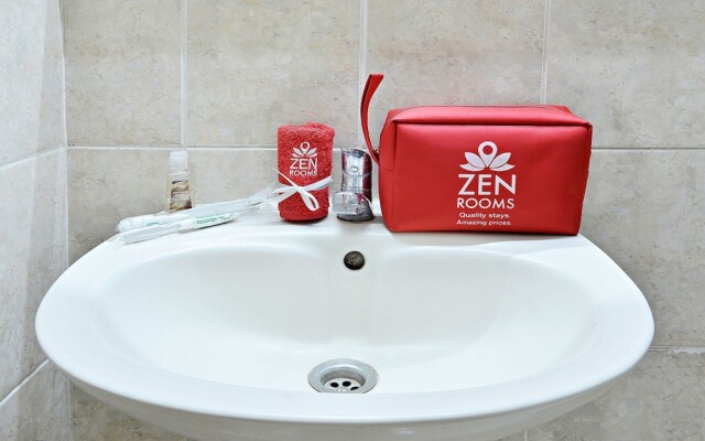ZEN Rooms Basic Surya Sumantri Pasteur