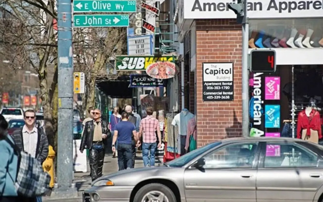 A-Center of Capital Hill- Sleep 2