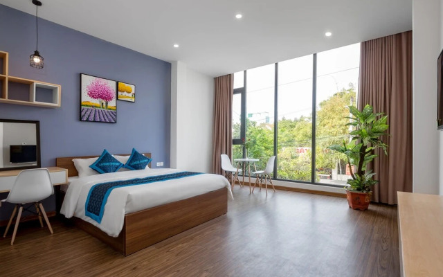 Zoneland Apartments Lavender95