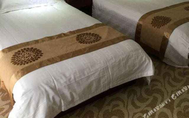 Super 8 Collection Hotel (Xuzhou Suining Qingnian Road)