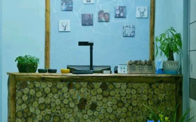 Little  time hotel