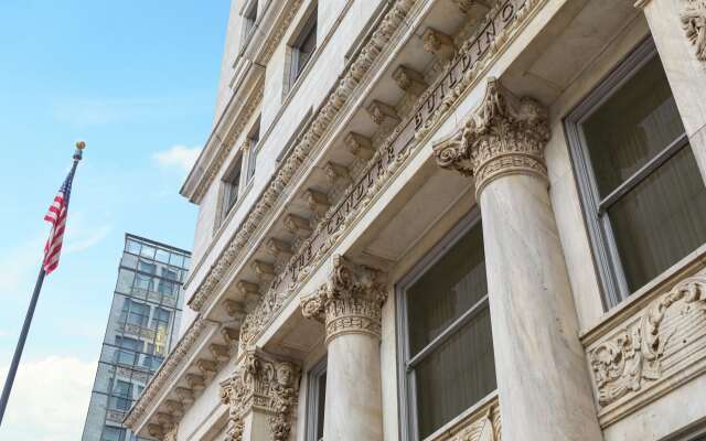 The Candler Hotel Atlanta, Curio Collection by Hilton