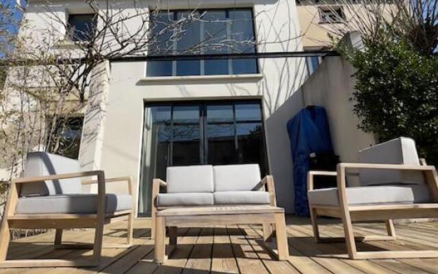 Maison avec piscine chauffée à 15mn de la plage