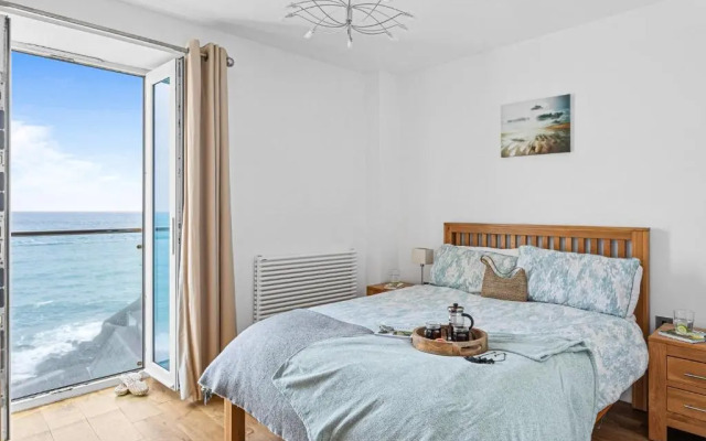 14 At The Beach, Torcross