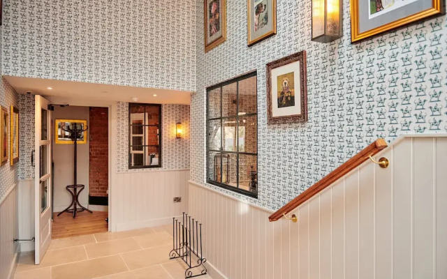 Hare & Hounds Newbury