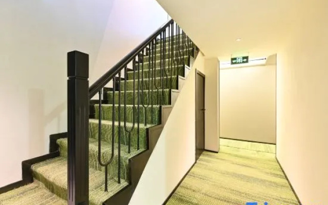 Qiuguo Shengqi Hotel (Beijing Tiananmen Square Qianmen Subway Station Branch)