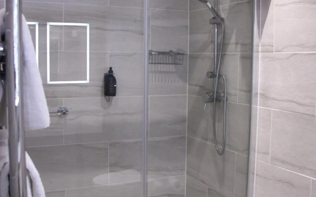 West Lodge Park Hotel