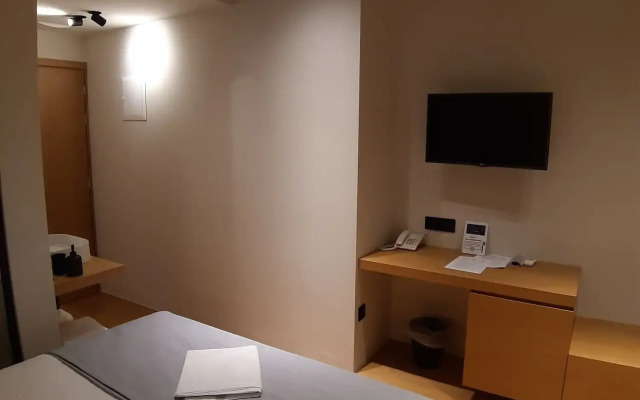 Theofilos City Hotel