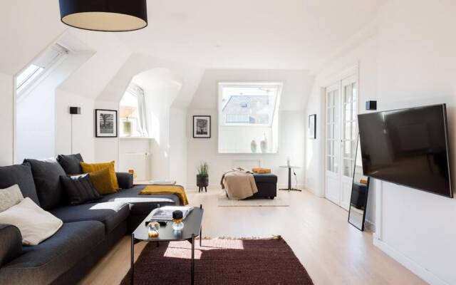 210sqm Lux Penthouse, City Centre-next to Tivoli
