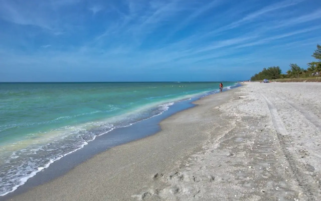 Captiva Shores 8B
