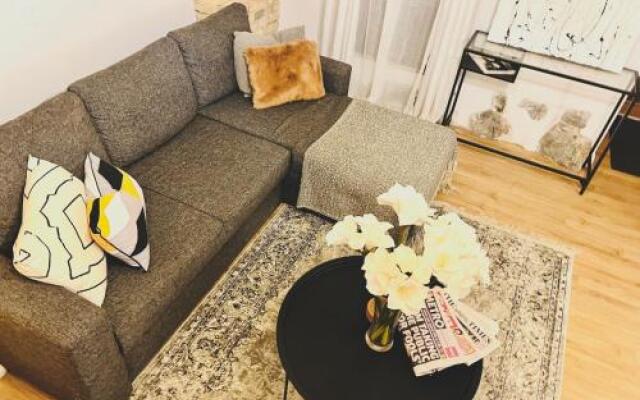 Tomy Old Town Apartments
