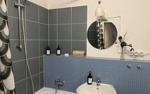 Апартаменты на бульваре Александра Грина 1