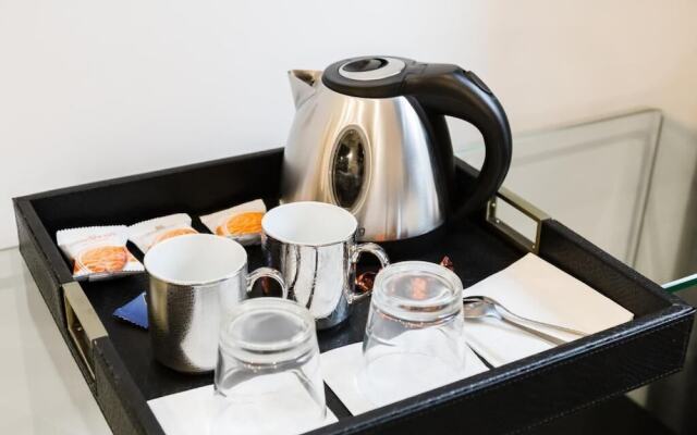 Opera Private Suites