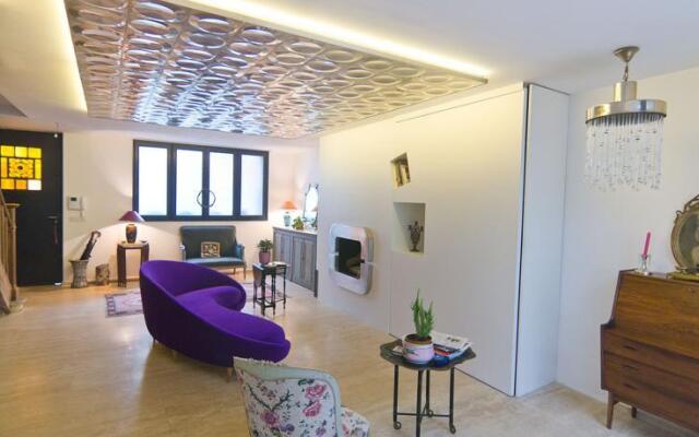 Studios Paris Bed  Breakfast  Le Jardin de Montmartre