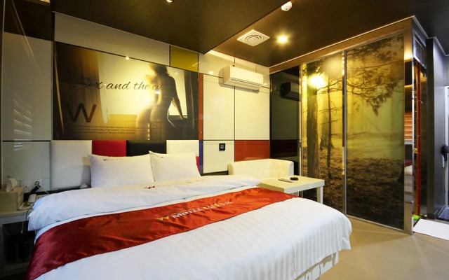 Chilgok Palgongsan W Drive-in