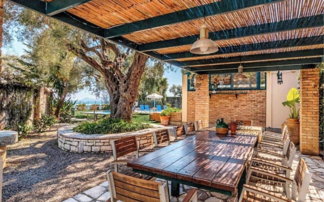 Villa Barbati Beachfront