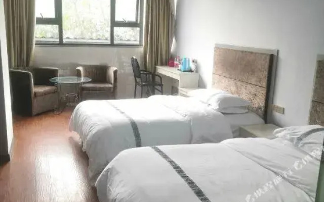 Manduola Business Hostel