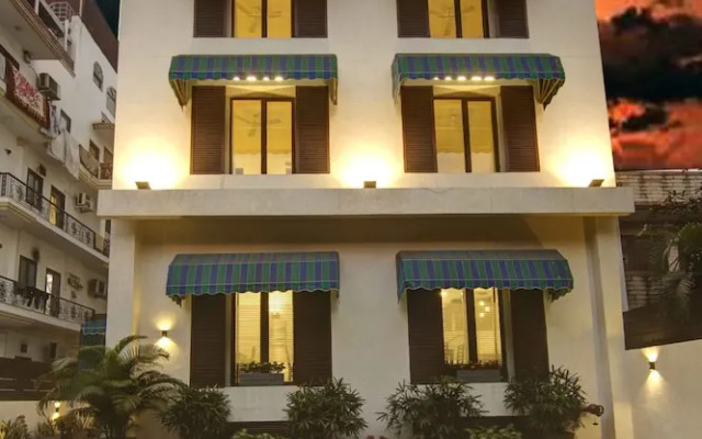 Saltstayz Select - Nehru Place & New Friends Colony