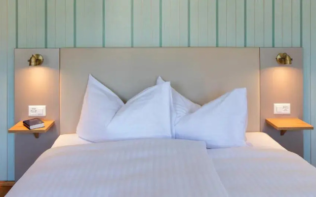 Hotel Kreuz by b_smart