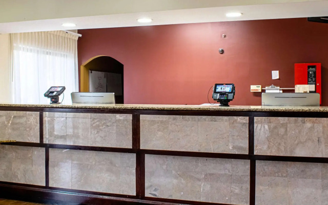 Red Roof Inn & Suites Middletown - Franklin